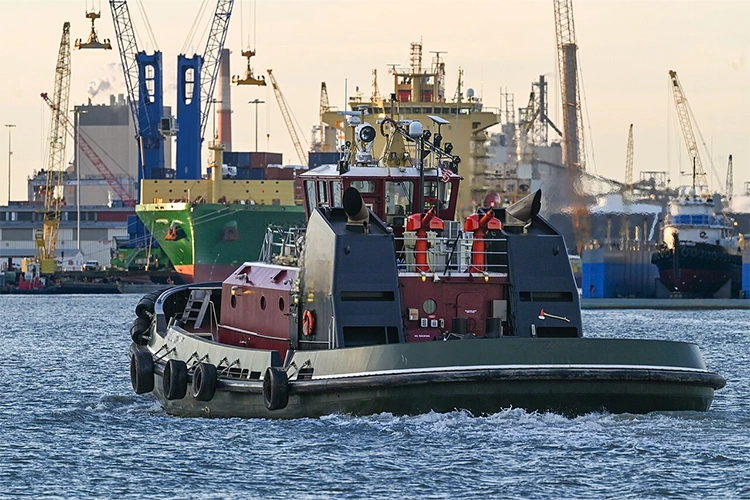 Fixed Pitch Propeller Tug